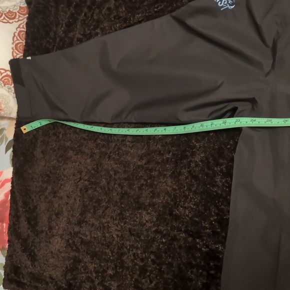 Helly Hansen Black Hooded Windbreaker Jacket - Picture 9 of 13